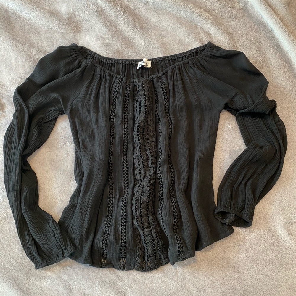Black Hollister Top